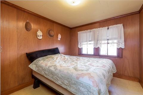 36 Pleasant St, Wareham, MA 02571 photo 14