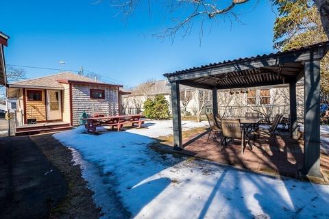 36 Pleasant St, Wareham, MA 02571 photo 3