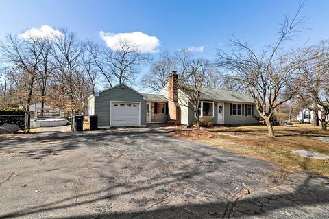 866 E Mountain Rd, Westfield, MA 01085 photo 2