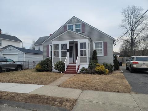 13 Hamilton St, Chicopee, MA 01020 photo 1