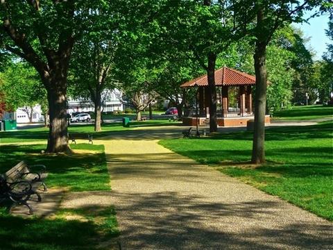 766 Union St, Franklin, MA 02038 photo 5