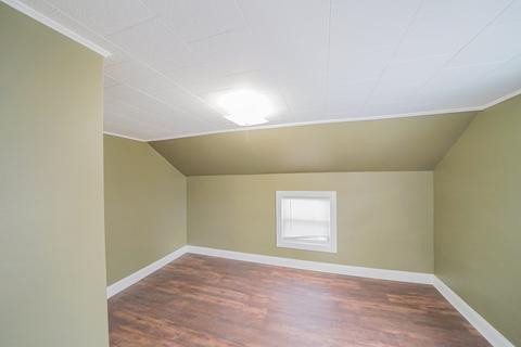 180 Lapham St, Fall River, MA 02720 photo 21