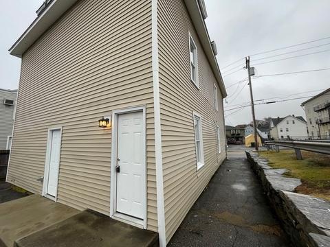 60 School St, Webster, MA 01570 photo 3