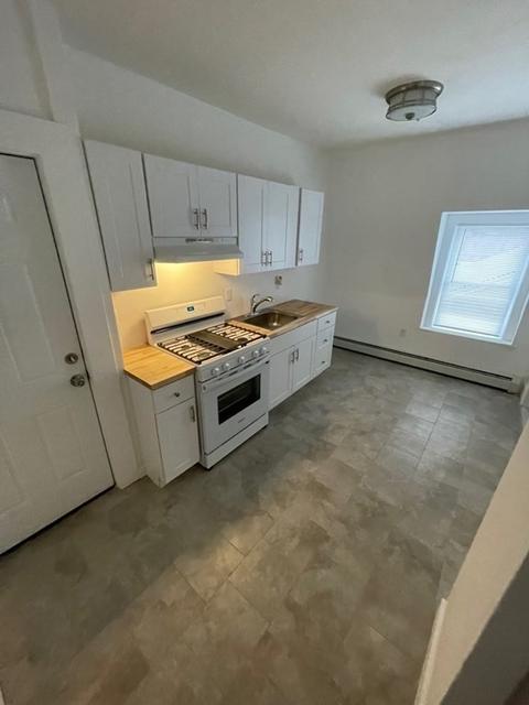 60 School St, Webster, MA 01570 photo 11