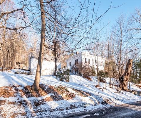 8 Proctor St, Ashburnham, MA 01430 photo 2