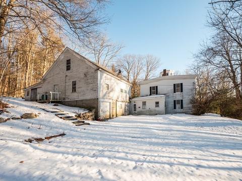 8 Proctor St, Ashburnham, MA 01430 photo 6