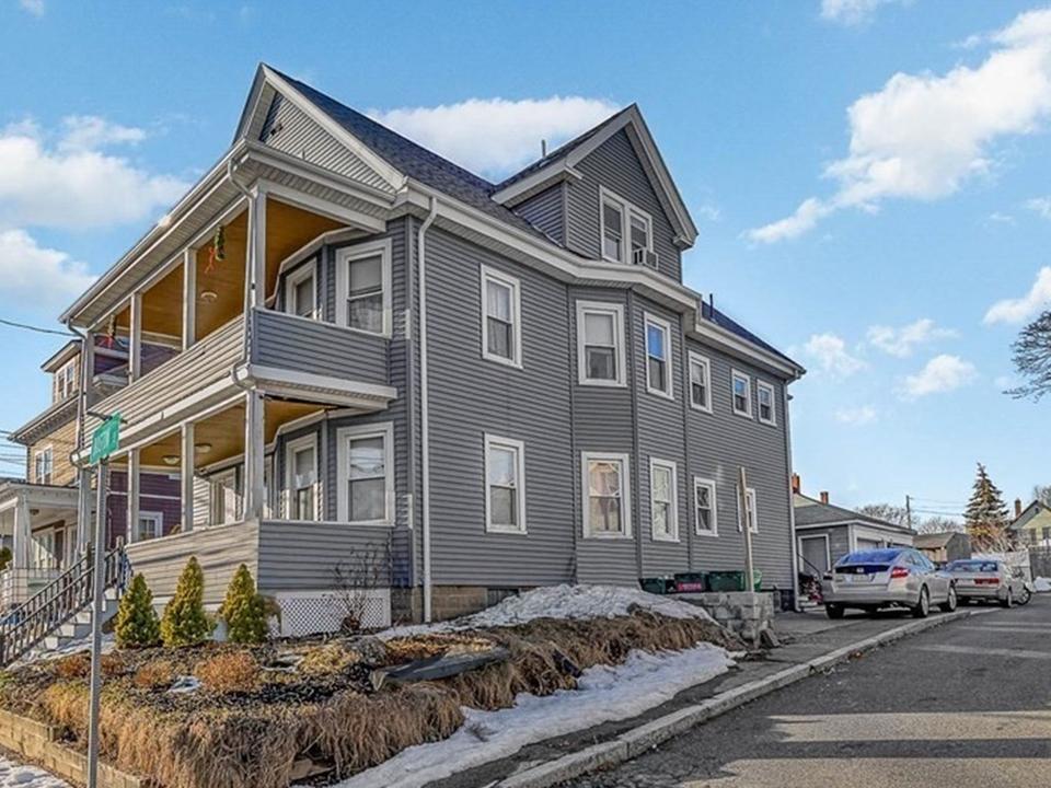 711 Boston St, Lynn, MA 01905 15 Photos MLS 72943617 711 Boston St, Lynn, MA 01905 15 Photos MLS 72943617