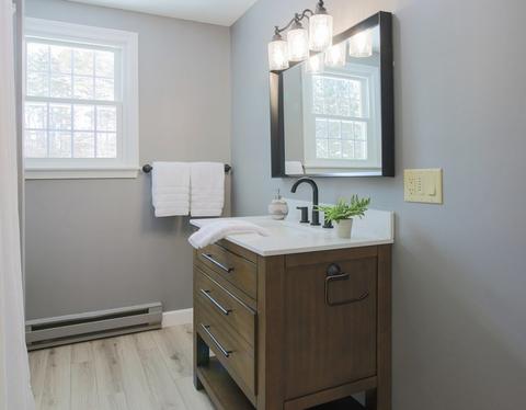 11 W River St, Upton, MA 01568 photo 25