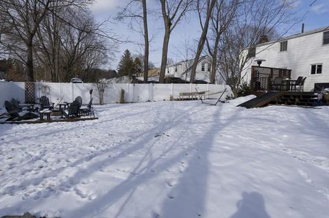 35 Circle Dr, Framingham, MA 01702 photo 2