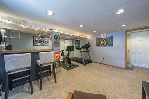 35 Circle Dr, Framingham, MA 01702 photo 21