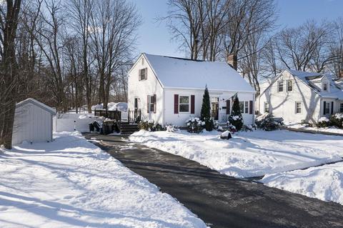 35 Circle Dr, Framingham, MA 01702 photo 1