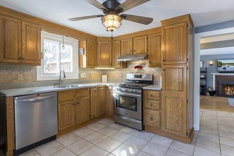 35 Circle Dr, Framingham, MA 01702 photo 5