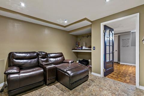 46 Pearson Dr, Springfield, MA 01119 photo 22