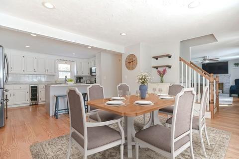 481 Maple St, Franklin, MA 02038 photo 6