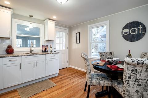 111 Huron St, Springfield, MA 01104 photo 4