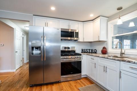111 Huron St, Springfield, MA 01104 photo 2