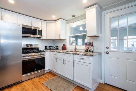 111 Huron St, Springfield, MA 01104 photo 1