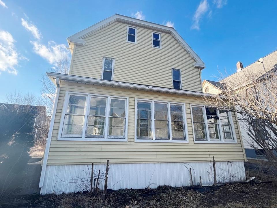 95 Sycamore St, Holyoke, MA 01040 21 Photos MLS 95 Sycamore St, Holyoke, MA 01040 21 Photos MLS
