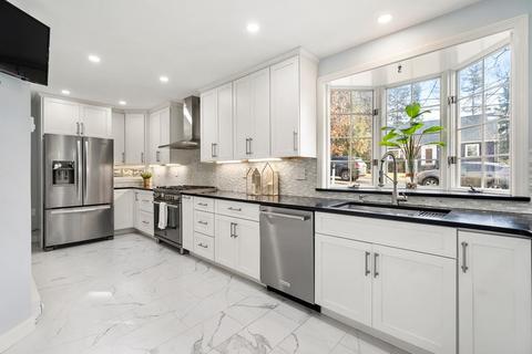 53 Bancroft Rd, Wellesley, MA 02481 photo 8