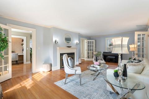 53 Bancroft Rd, Wellesley, MA 02481 photo 1