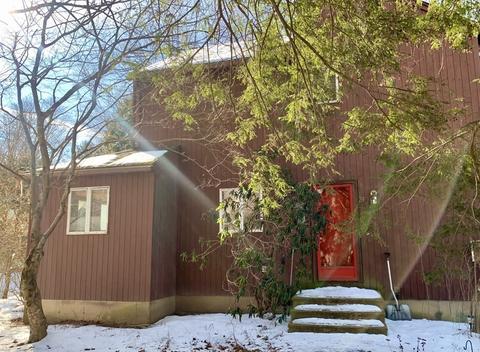 24 Carillon Cir, Easthampton, MA 01027 photo 3