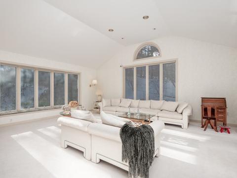 84 Flagg St, Worcester, MA 01602 photo 4