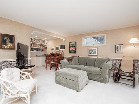 84 Flagg St, Worcester, MA 01602 photo 9
