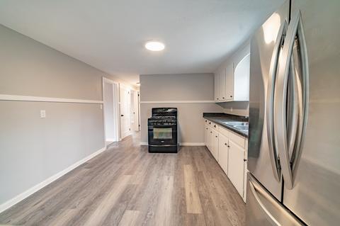 457 Plumtree Rd, Springfield, MA 01118 photo 5