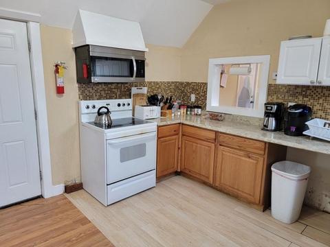 115 Main St, Hyannis, MA 02601 photo 16