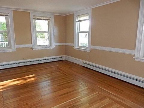 115 Main St, Hyannis, MA 02601 photo 4