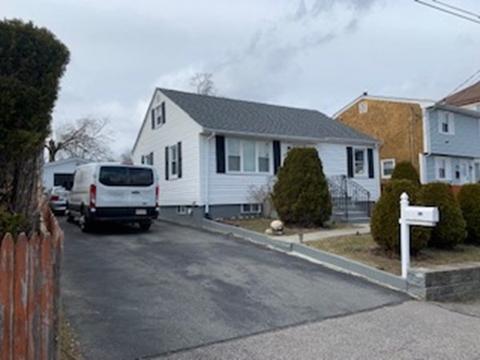 39 Grace St, Fall River, MA 02721 photo 1