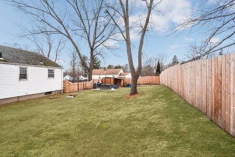 188 Cherokee Dr, Springfield, MA 01109 photo 22