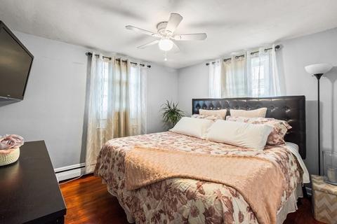 188 Cherokee Dr, Springfield, MA 01109 photo 12