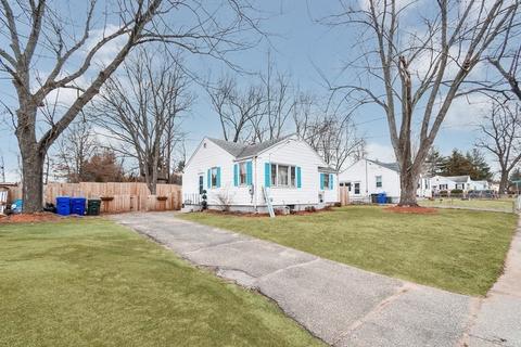 188 Cherokee Dr, Springfield, MA 01109 photo 2