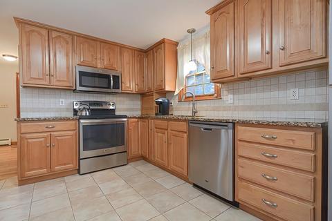 14 Gilbert St, Mansfield, MA 02048 photo 12