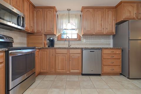 14 Gilbert St, Mansfield, MA 02048 photo 10