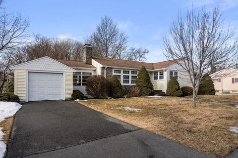 21 Baker Ave, Braintree, MA 02184 photo 1