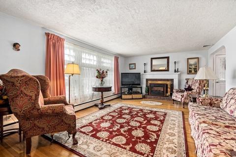 21 Baker Ave, Braintree, MA 02184 photo 4
