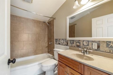 35 Blanding St, Springfield, MA 01151 photo 10