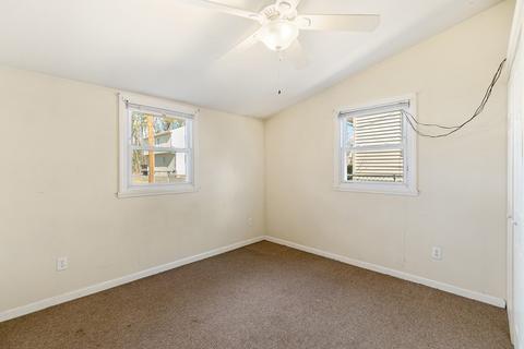 35 Blanding St, Springfield, MA 01151 photo 13