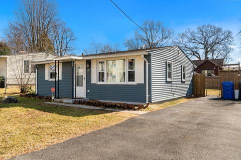 35 Blanding St, Springfield, MA 01151 photo 3