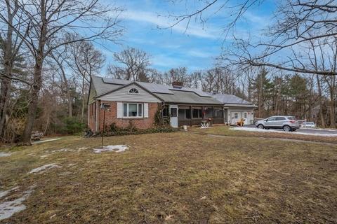 56 Cape Rd, Mendon, MA 01756 photo 5