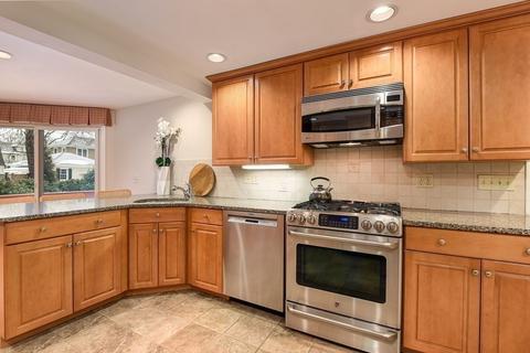 315 Harris Ave, Needham, MA 02492 photo 9