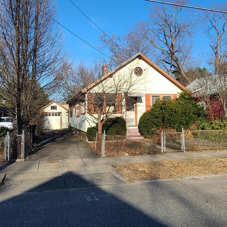 37 Pembroke St, Springfield, MA 01104 6 Photos MLS 72944993 Movoto