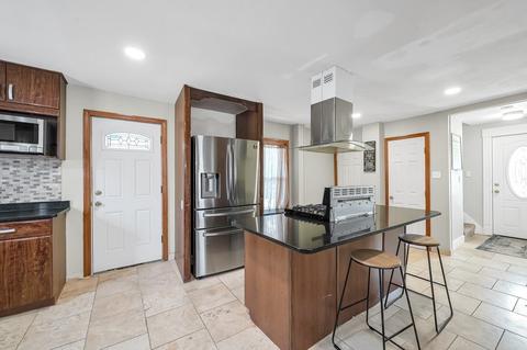 7 Leo St, Springfield, MA 01151 photo 14