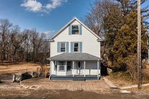 7 Leo St, Springfield, MA 01151 photo 1