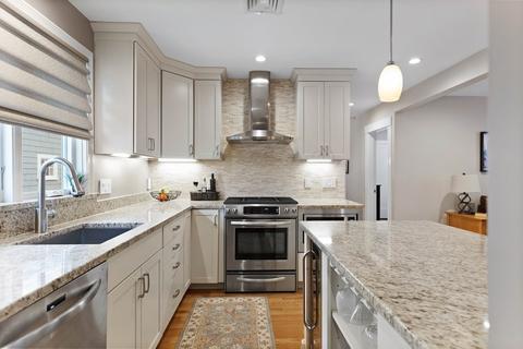 83 Floyd St, Everett, MA 02149 photo 3
