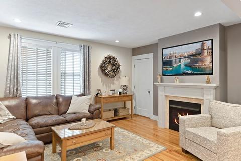 83 Floyd St, Everett, MA 02149 photo 5