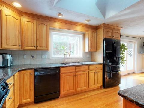 53 Brookbridge Rd, Stoneham, MA 02180 photo 11