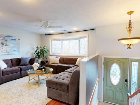 53 Brookbridge Rd, Stoneham, MA 02180 photo 3